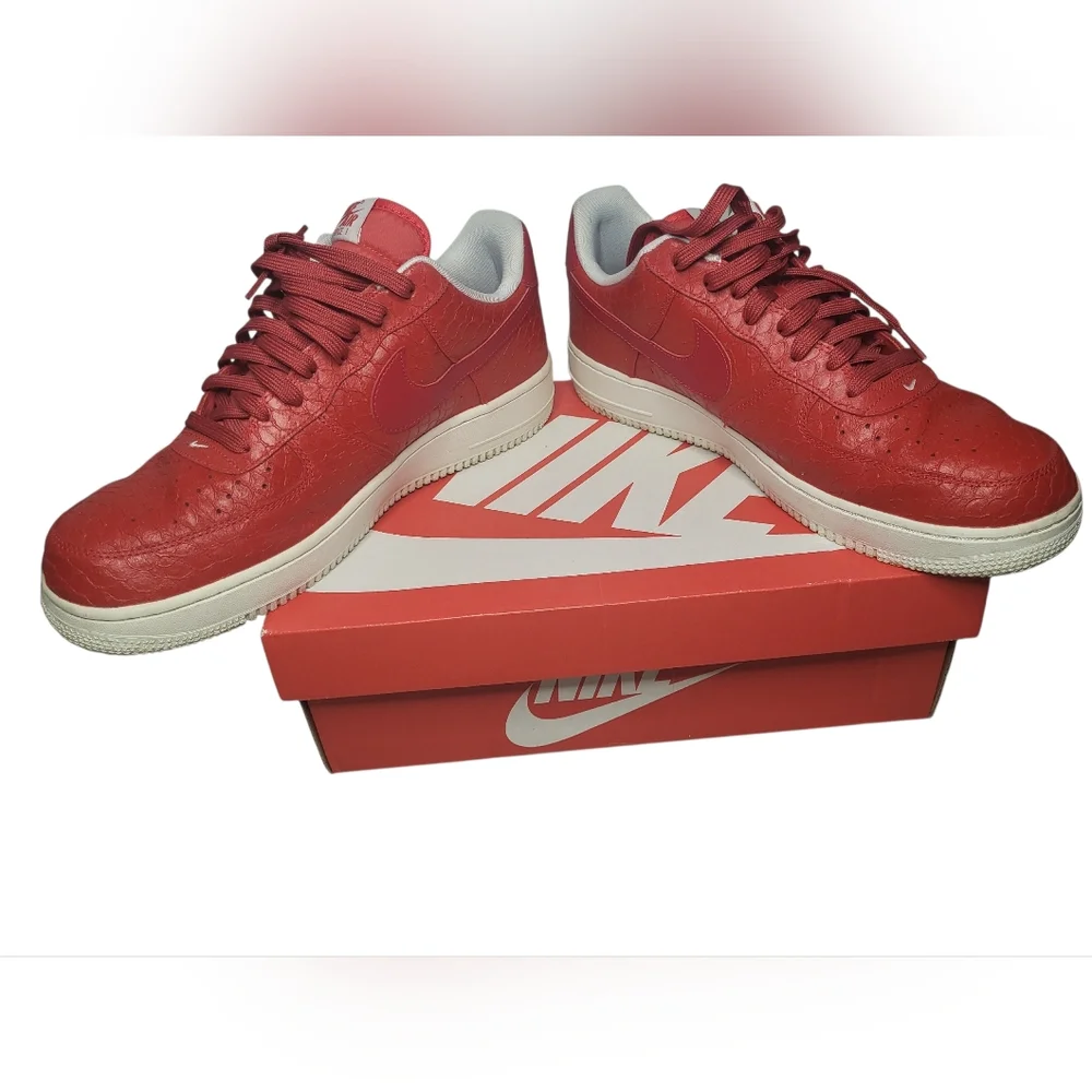 Nike Air Force 1 Low '07 LV8 "Red Croc" - Picture 4 of 7